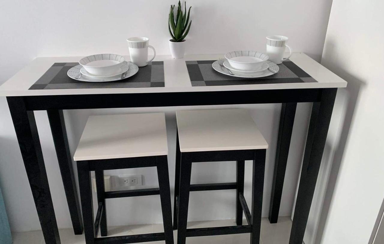 Grand Riviera Suites Comfy Condo Near Us Embassy Manila Bay Roxas Blvd Ermita Manila Exterior foto